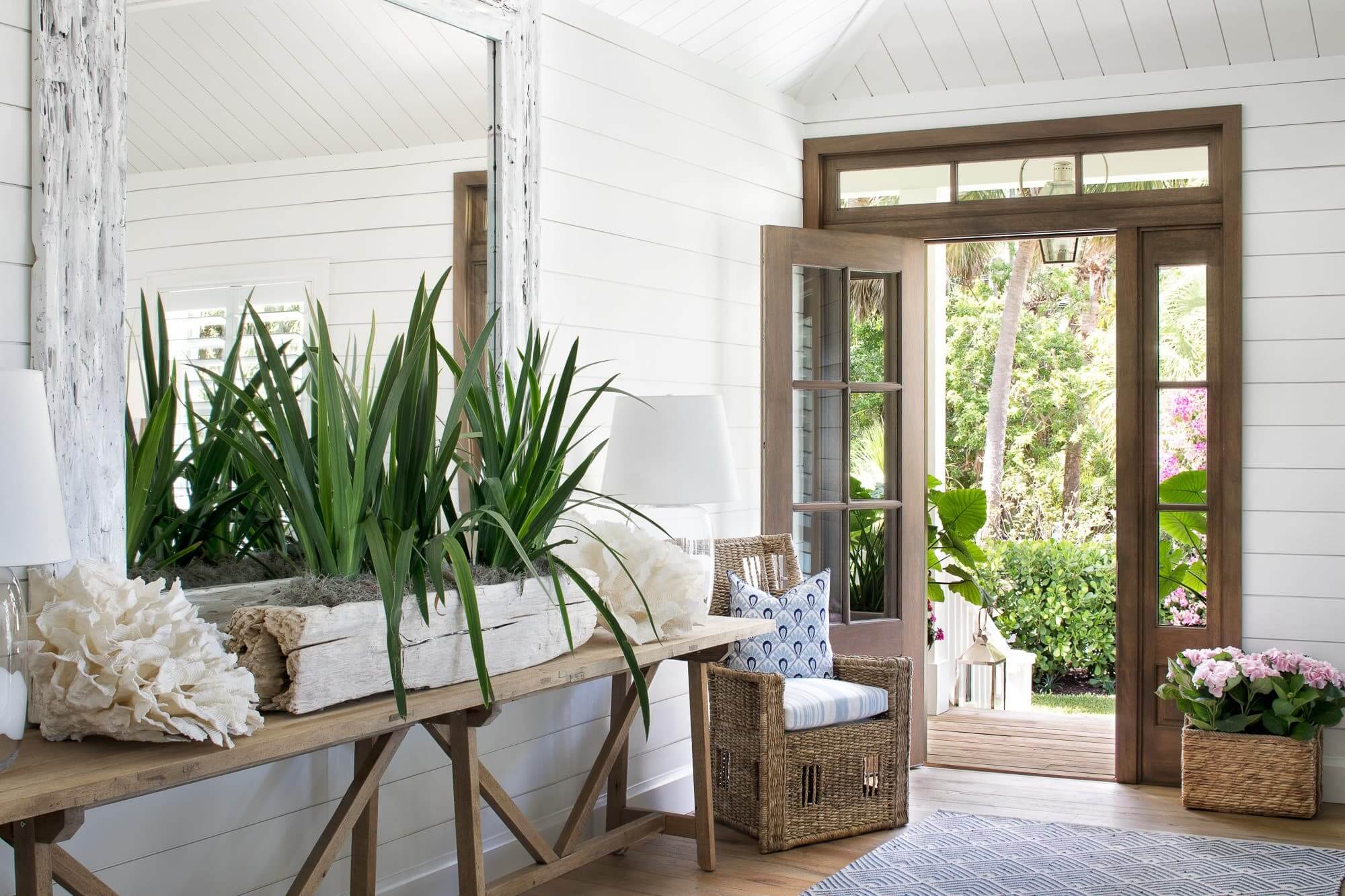 Coastal Entryway Ideas