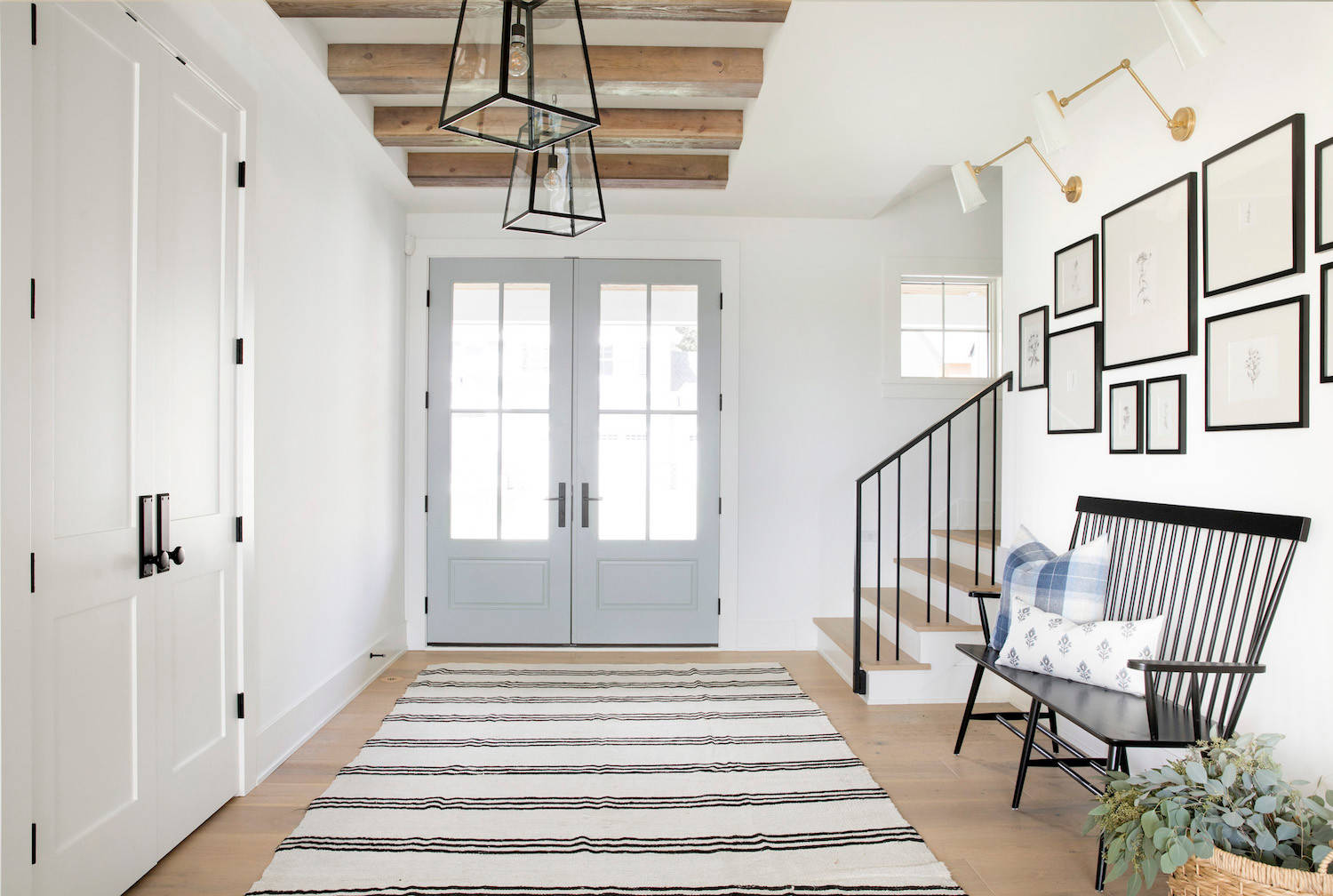 Farmhouse Entryway Ideas