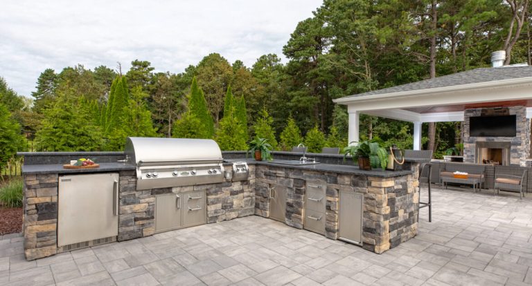 Outdoor Kitchen Ideas